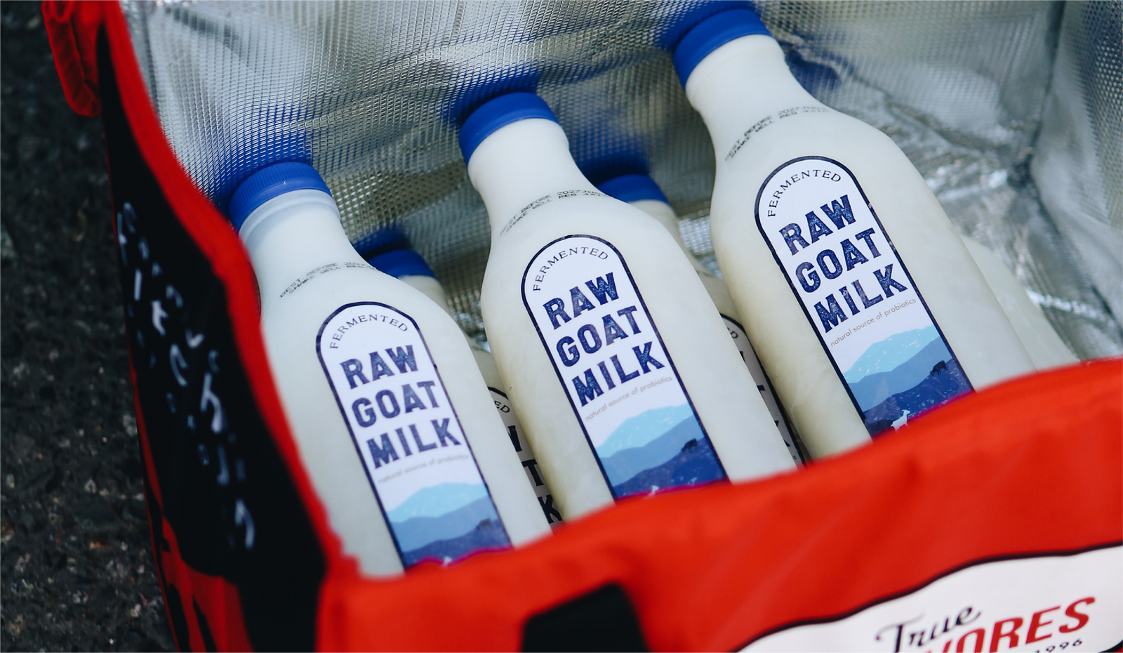 Raw Goat Milk for Pets: Benefits of This Powerful Superfood