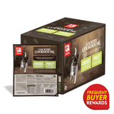 Caravan Country Cookhouse Chicken pet food pouch and cardboard case, featuring a happy dog image, “Frequent Buyer Rewards” badge, and bilingual recipe description.